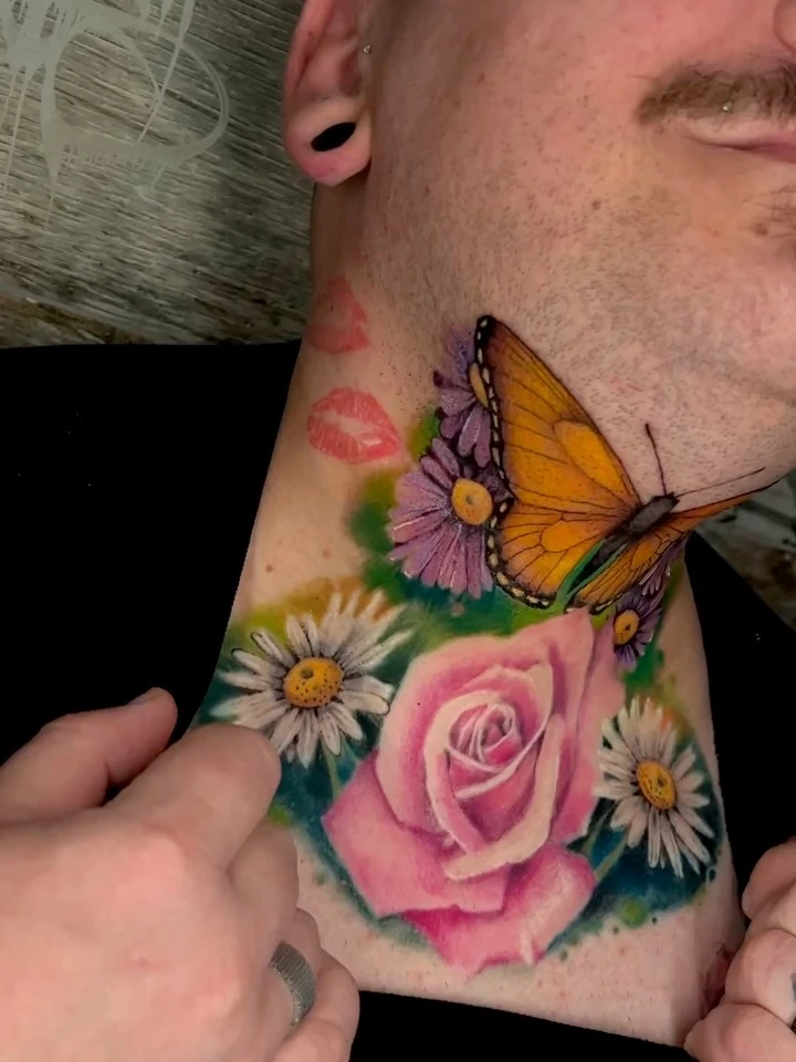 Using: @masttattoo.official @dragonhawkofficial @dragonhawk.artists ..grazie @danielespositodnl 🙏 #butterfly #tattooing #tattoo #colortattoo #ink
