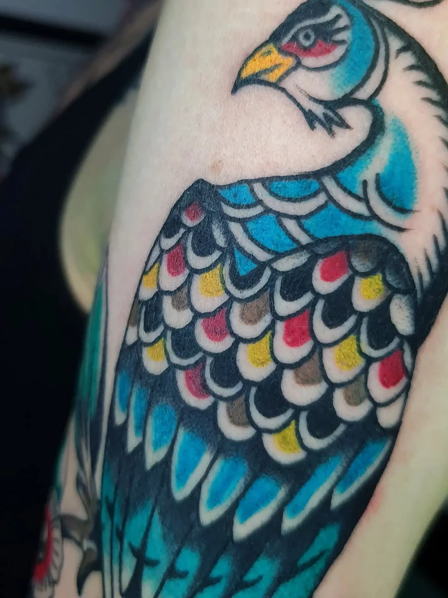 Barbara toujours là avec ses bonnes idées. . Elbenttattoo@gmail.com . Prochaine conv : @rockinkfestival_ à pleurtuit . #tatouagesouvenir #tatouagetraditionnel #paristatoueur #tatoueurparis #tatoueurfrance