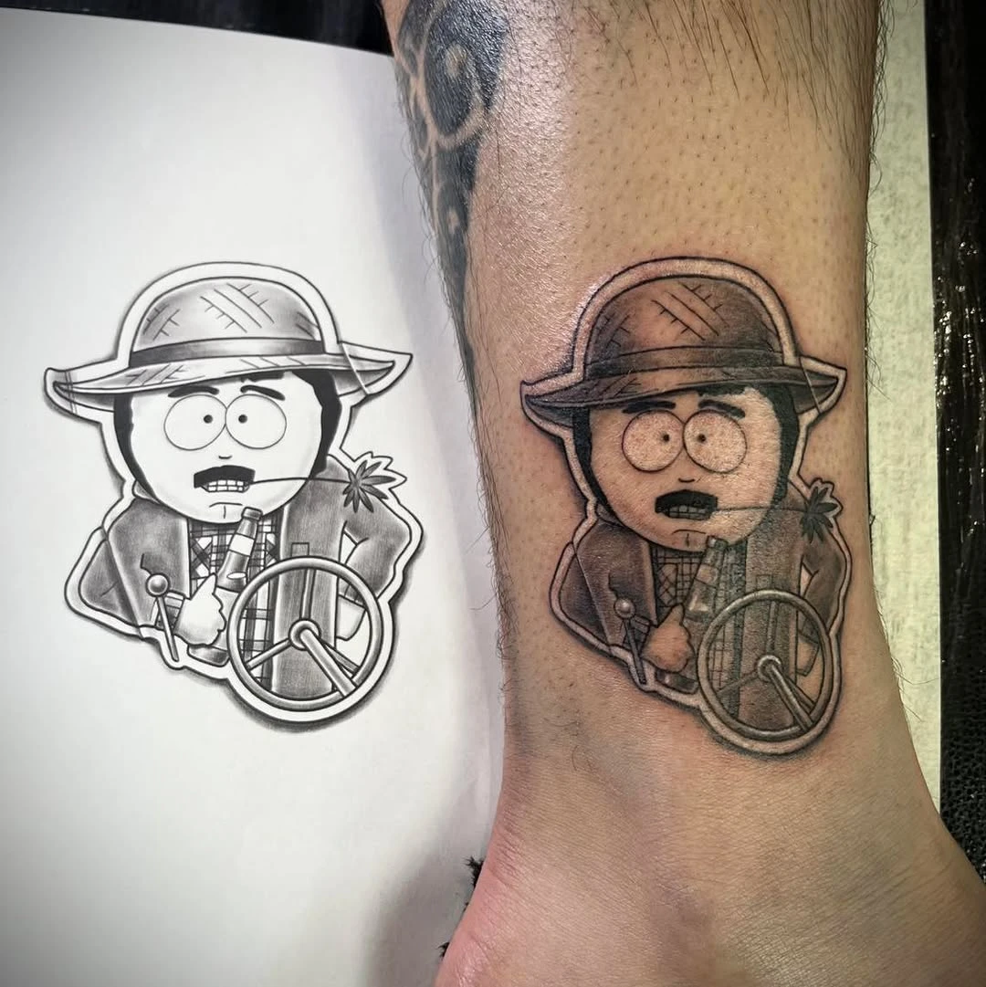 Randy 🥰 il est là!🤣 merci pour ce projet #southparktattoo #randymarsh #tanukitattoo #saintmaximinlasaintebaume #tattoovar