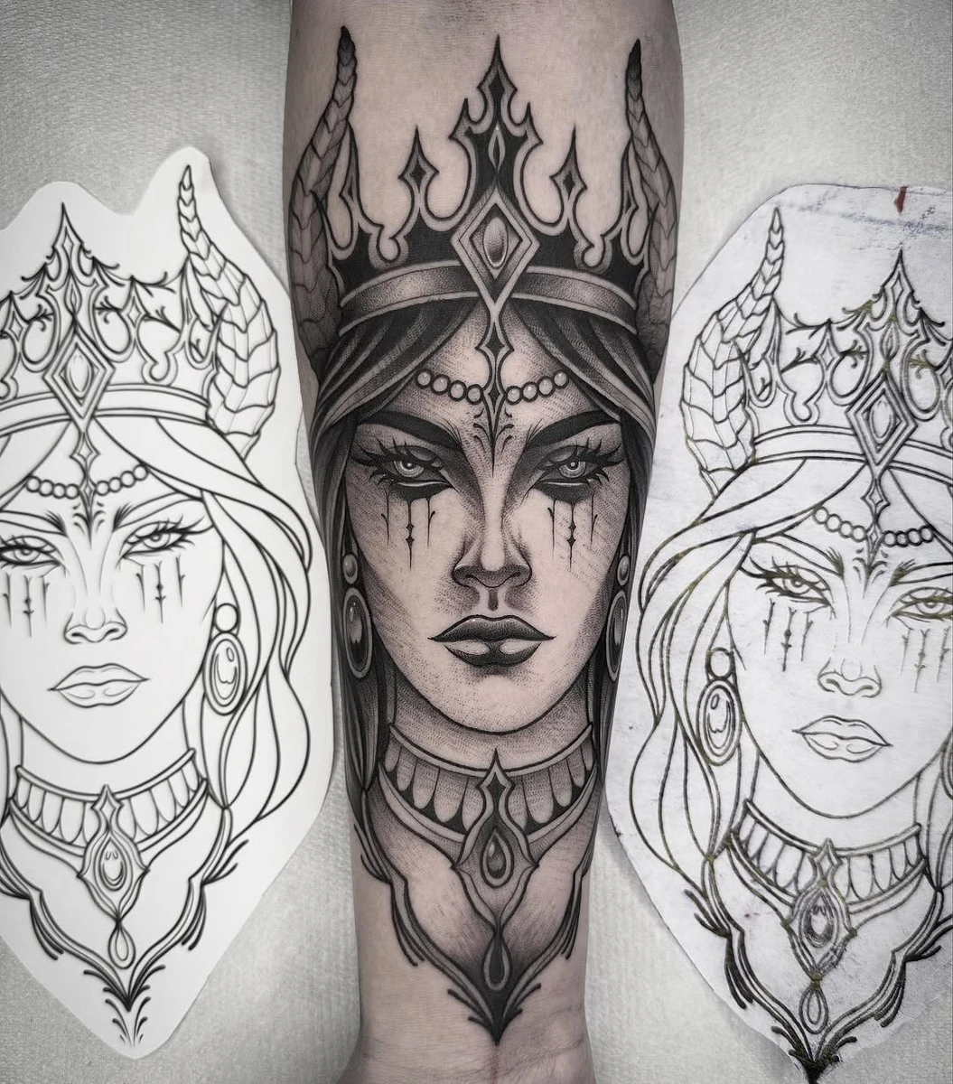 👩 Portrait de femme neotrad blackwork ❤️ Merci pour ta confiance renouvelée #blackwork #blackworksubmission #bethune #bethunetattoo #lilletattoo