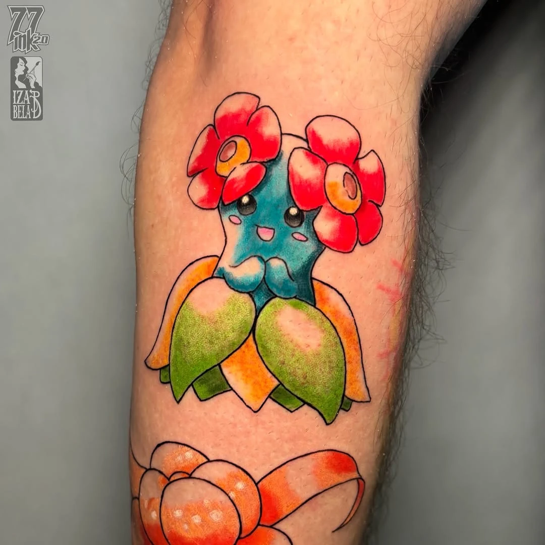 #182 Bellossom 🌺 w pierwszej wersji kolorystycznej Zerknij na wyróżnioną relację „POKE PROMO" lub napisz do mnie wiadomość i zrób sobie swojego ulubionego Poksa z 1 generacji za 300 zł✨ • Pokémon •Bellossom • Pokemon Tattoo • Tatuaż • Anime • Nintendo • Tatuaż Warszawa • Pocket Monsters •