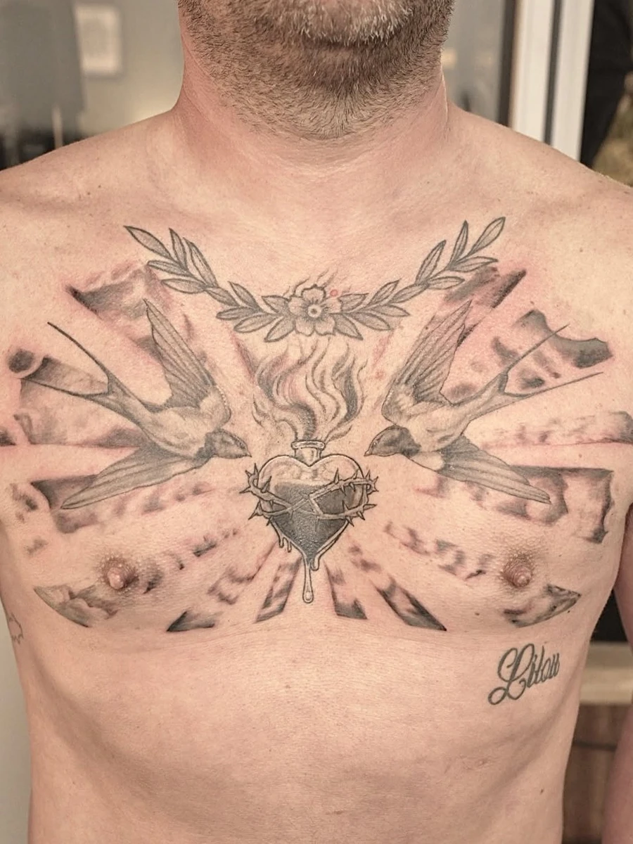 #marti_noty #foret_sepia #tattoochest #blackandgreytattoo #sacredhearttattoo