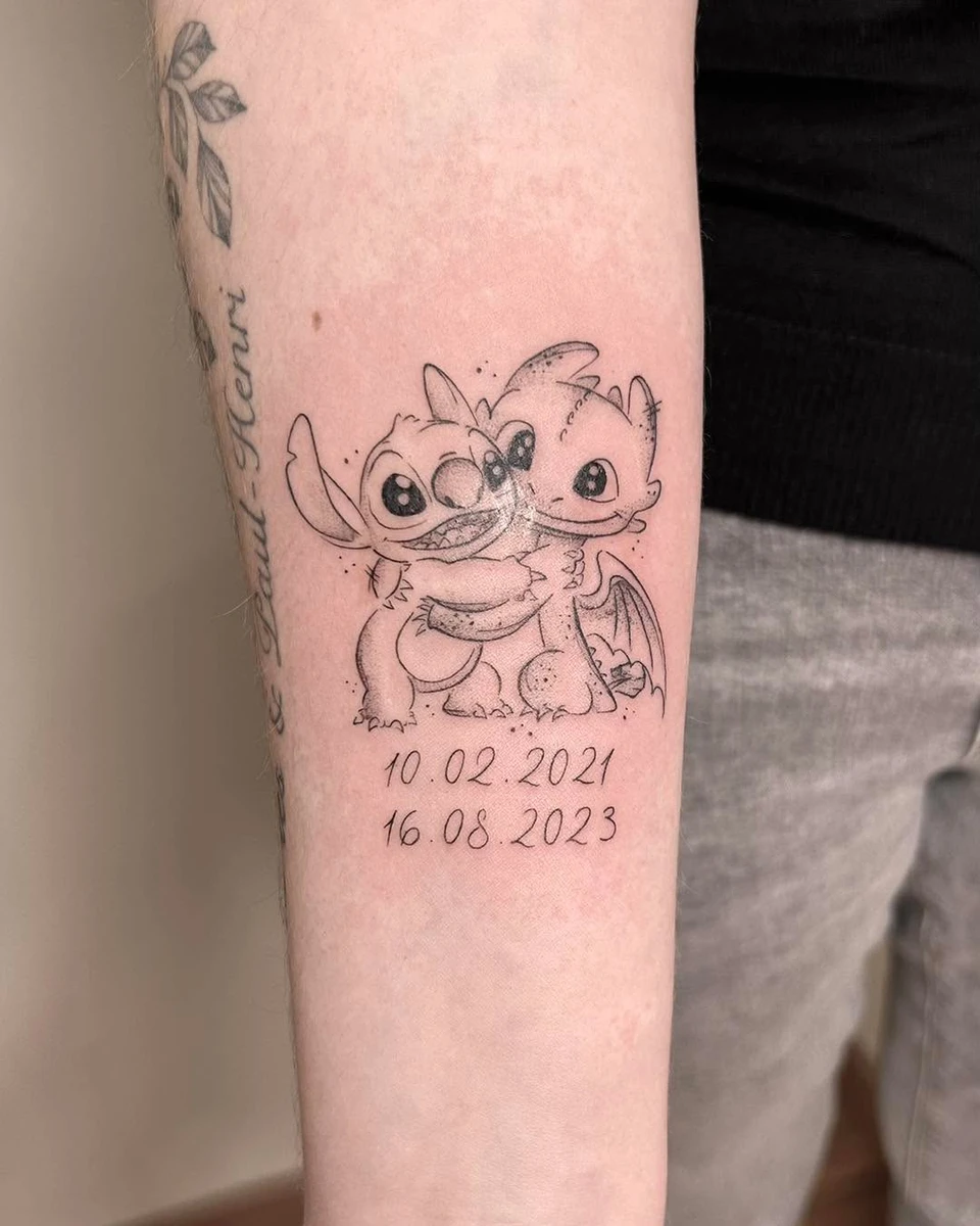 Devis et prise de rdv : encre.me/lameduserpent #tatouage #tat #tats #tatt #Disney #rat #disneytattoo #disneytat #disneytattoos #disneytatts #disneytats #disneytatoo #dragonstitchtattoo