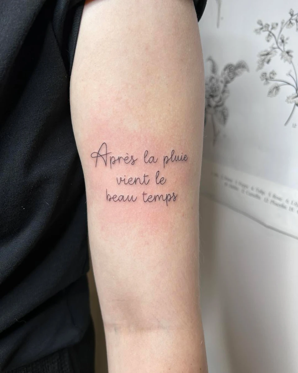 🌦️🌦️ Prise de rdv et devis sur encre.me/lameduserpent #tat #tattoo #tattoos #tatouage #smalltattoo #smalltattoos #smalltat #smalltatoos #smalltatoo #minimalisttattoo #minimaltattoo #citationtattoo #citationtatouage #citationtatoo