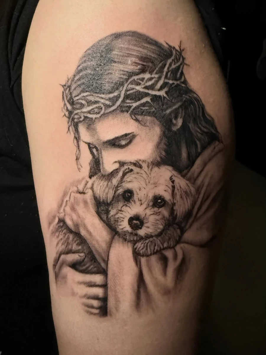 Travail de Dollinart Tattoo Studio