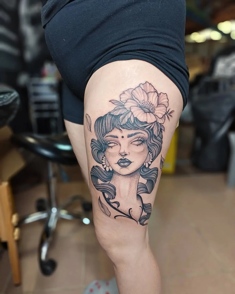 Flash adopté par la merveilleuse Emy lors de la @bordeaux_tattoo_convention. Merci à toi !