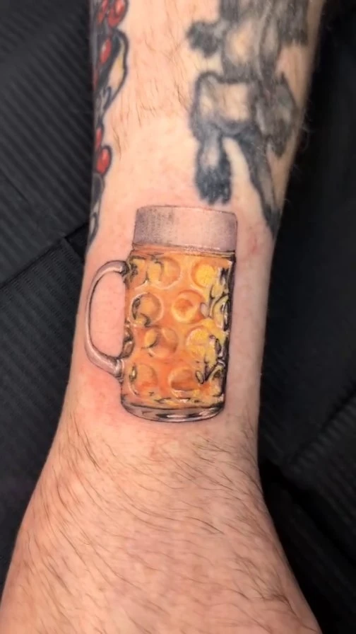 Petit gap filler pinte de bière, couleur.