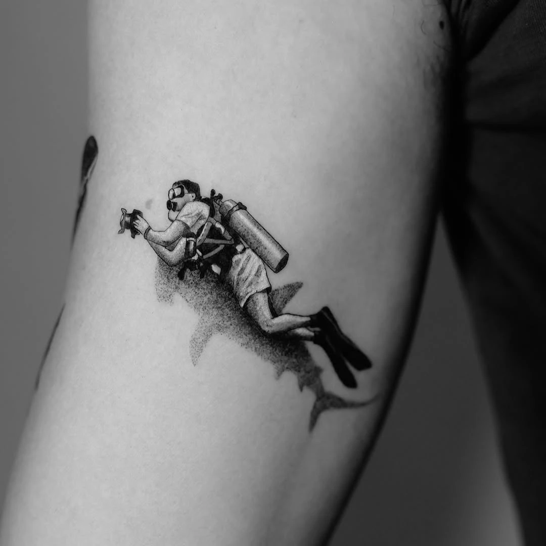 The shark within 🦈 @anthonyexplore #divertattoo #oceantattoo #diving #tattoo #microrealismtattoo
