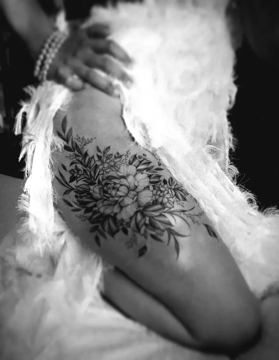 Travail de Art Botanic Tattoo