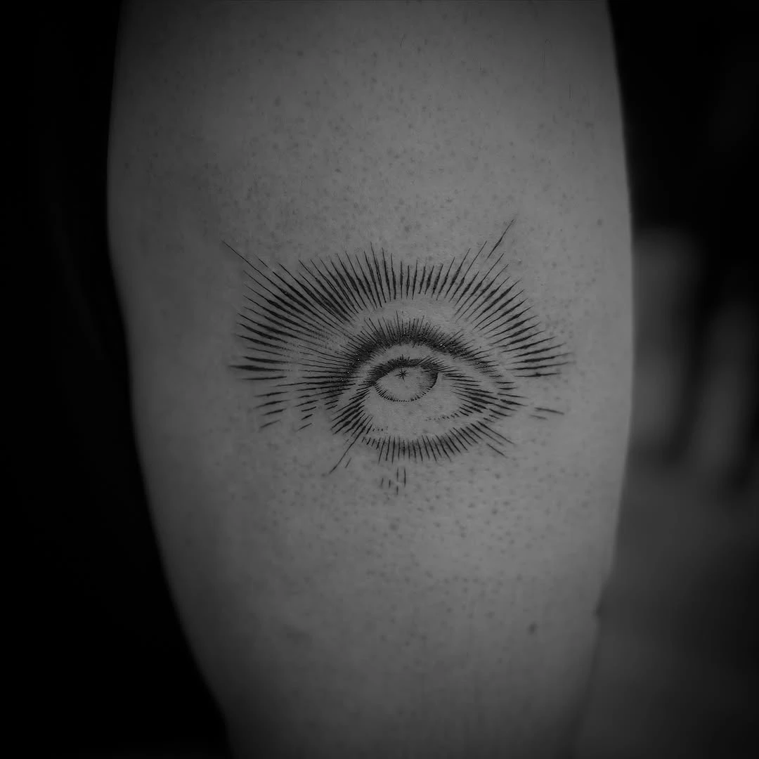 Cool multi weight lined eye.