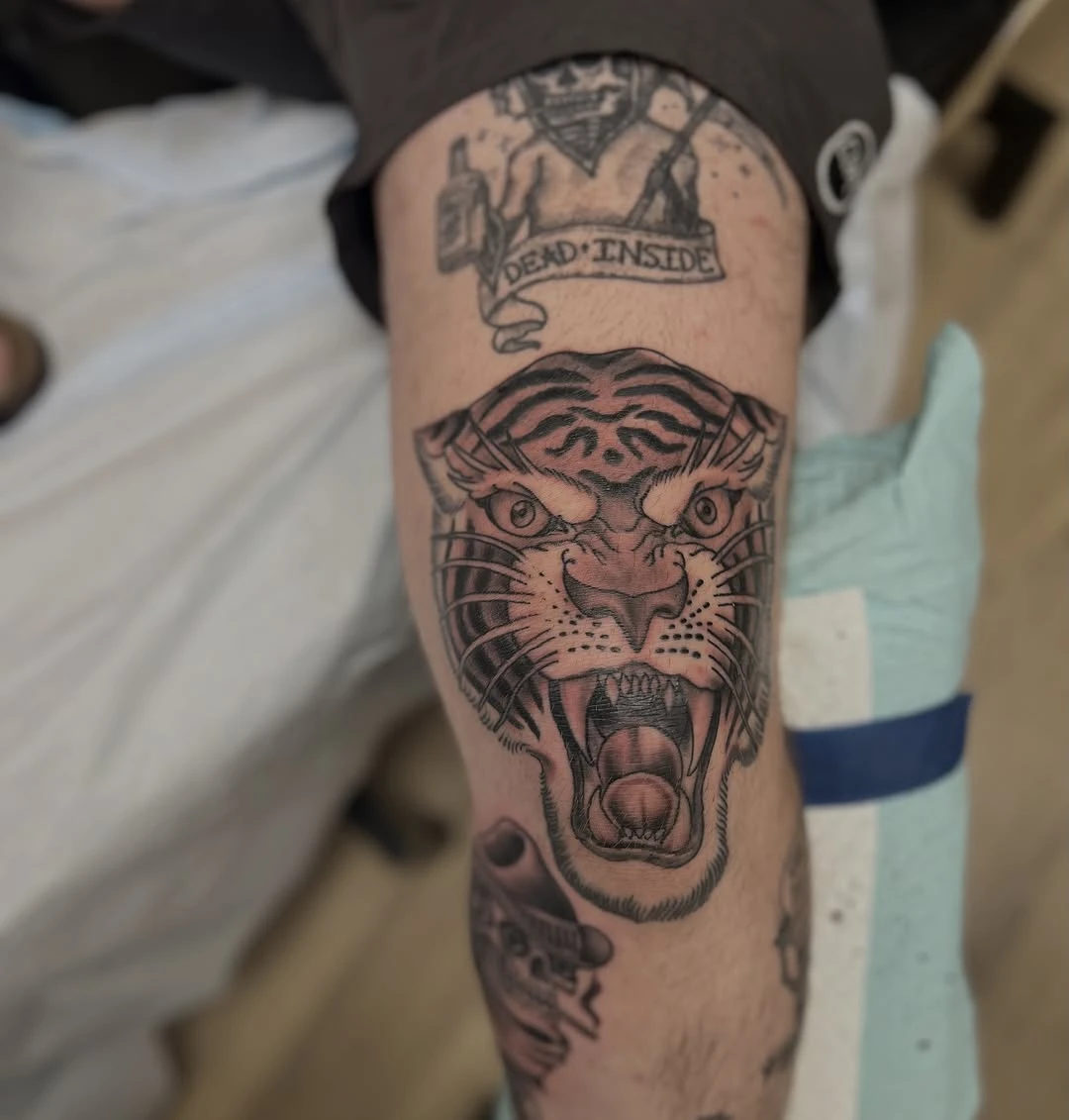 Finished this knee.