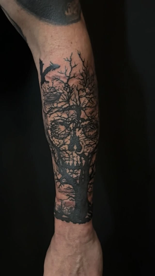 Cool skull tree.