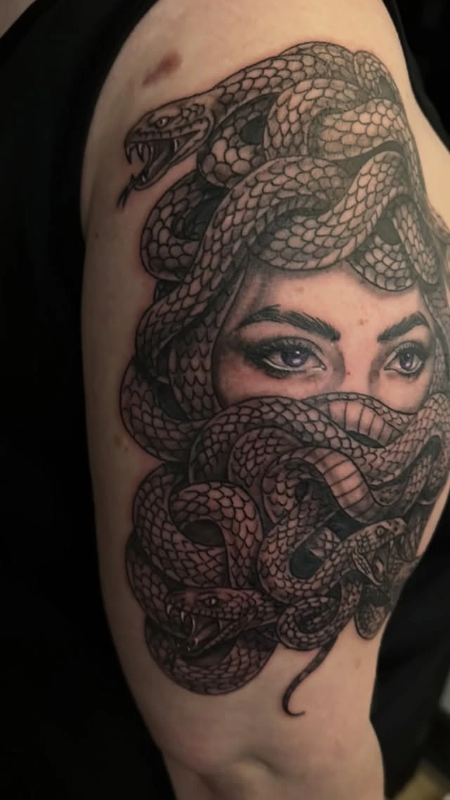 Black &amp; grey piece. Thank you for coming all the way from Canada to get this cool piece.