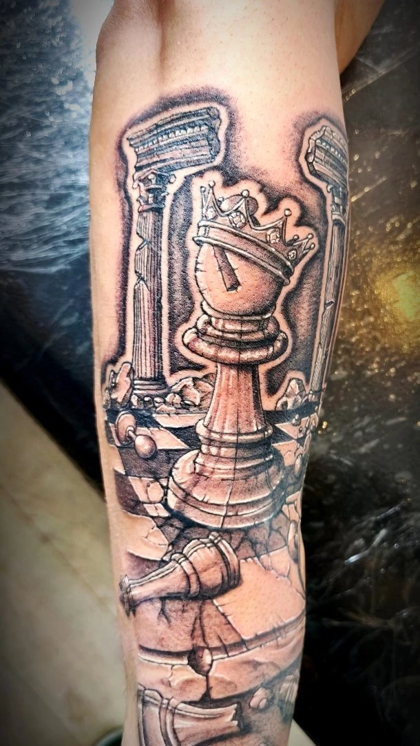 Le fou prend le roi ♟️ #realistictattoo