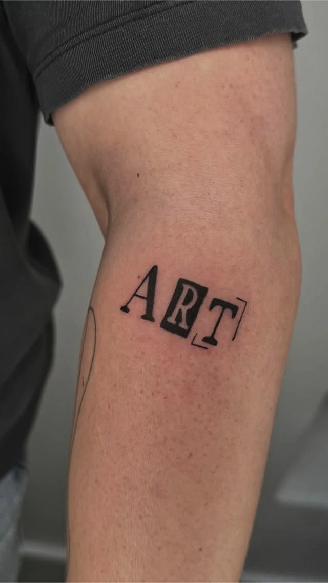 Travail de Pétale Tattoo Gems