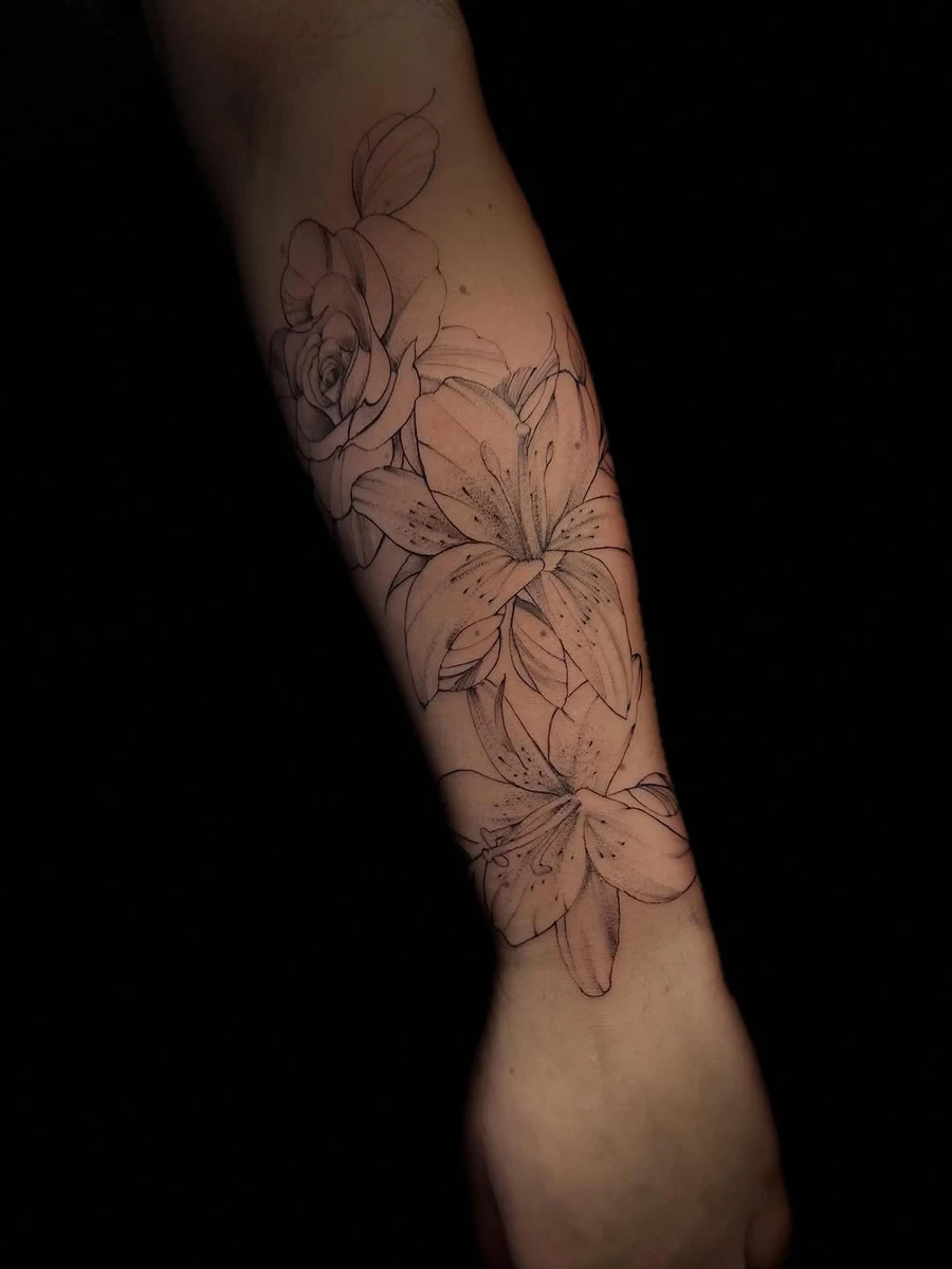 Merci Kélia pour ta confiance 🙏 #blackandgreytattoo