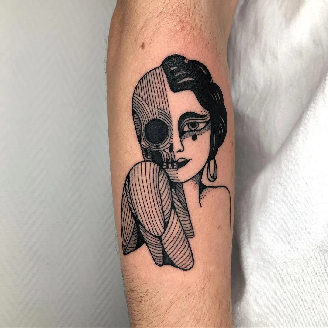 •••WOMAN••• Marty a adopté ce flash ! Encore merci à toi ✌️🧡 Fait chez @everyday.peopl