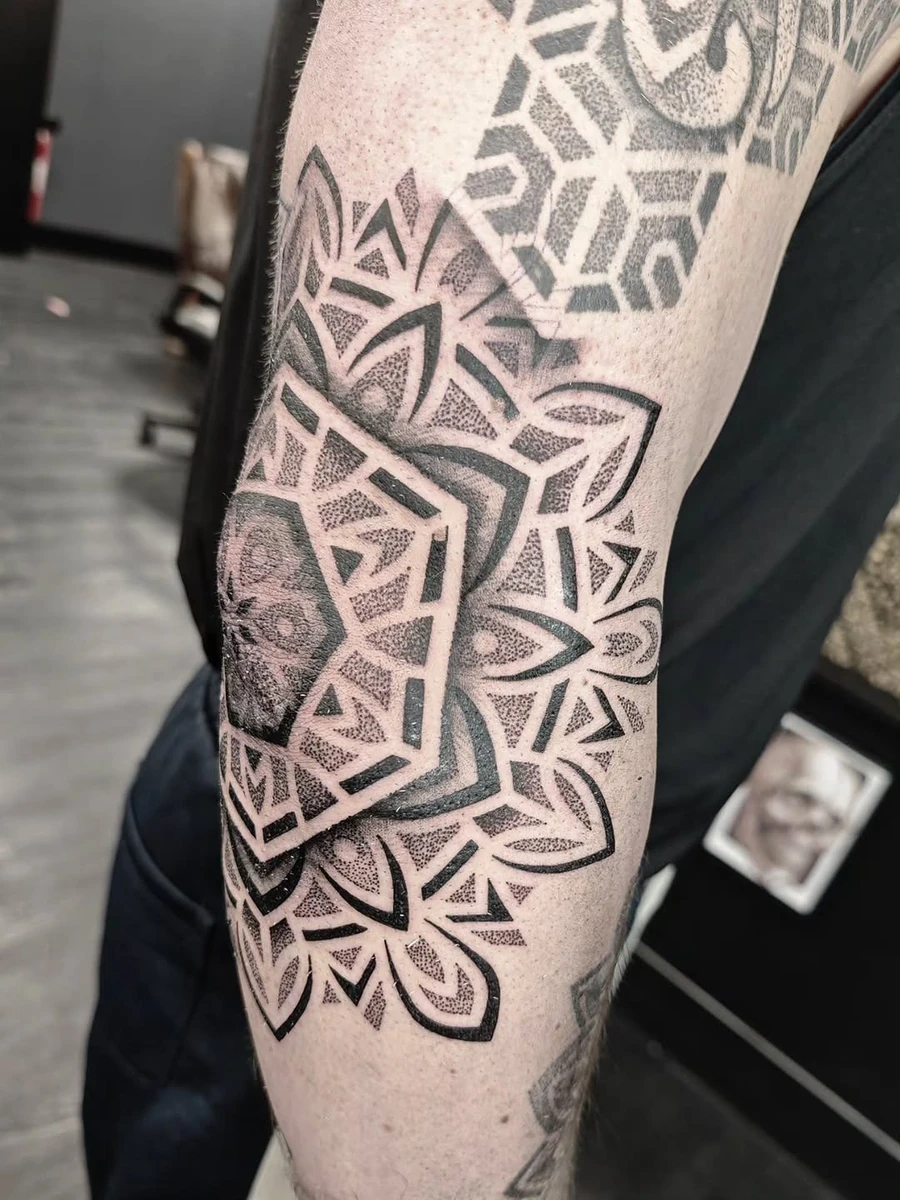 Travail de Al'tattooer - Tatoueur Rouen