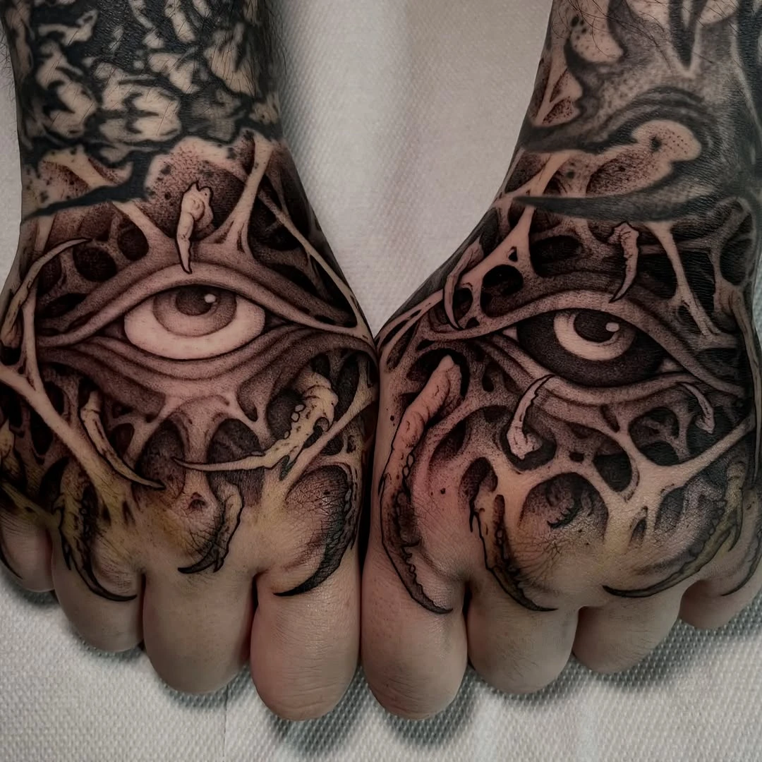 Freehand eyes 👀 Merci @lhemor_hant pour ta confiance 🫶🏼