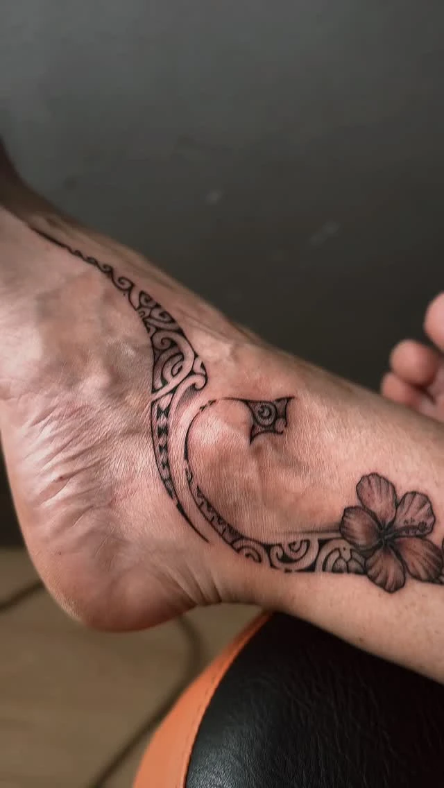 Tatouage polynésien — patutiki.