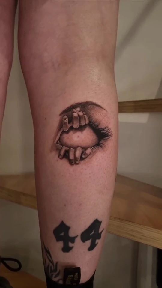 Travail de Le Chat Qui Pique RMX Tattoo
