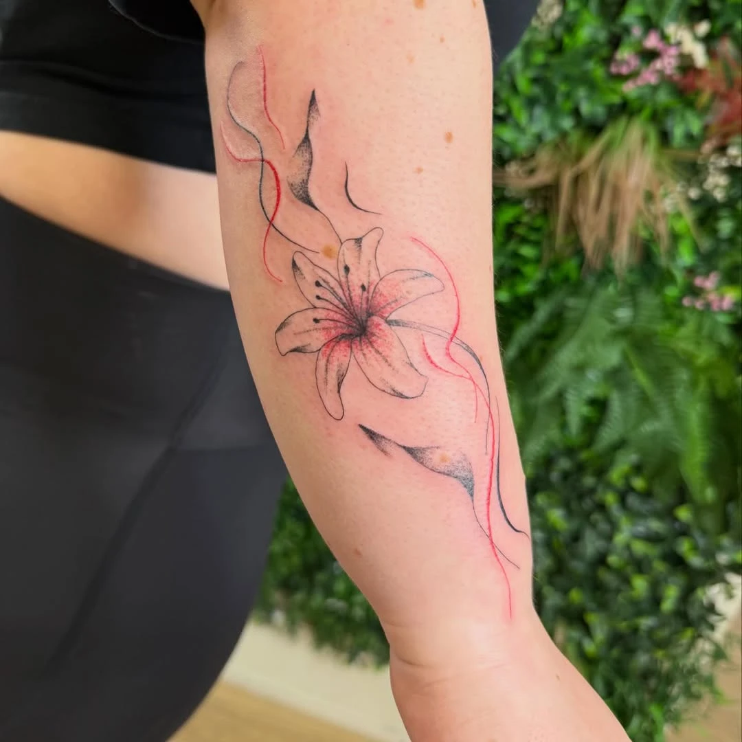 Une jolie fleur de lys avec des pointes de rouges ❤️ Merci pour ta confiance sur ce superbe projet ✨