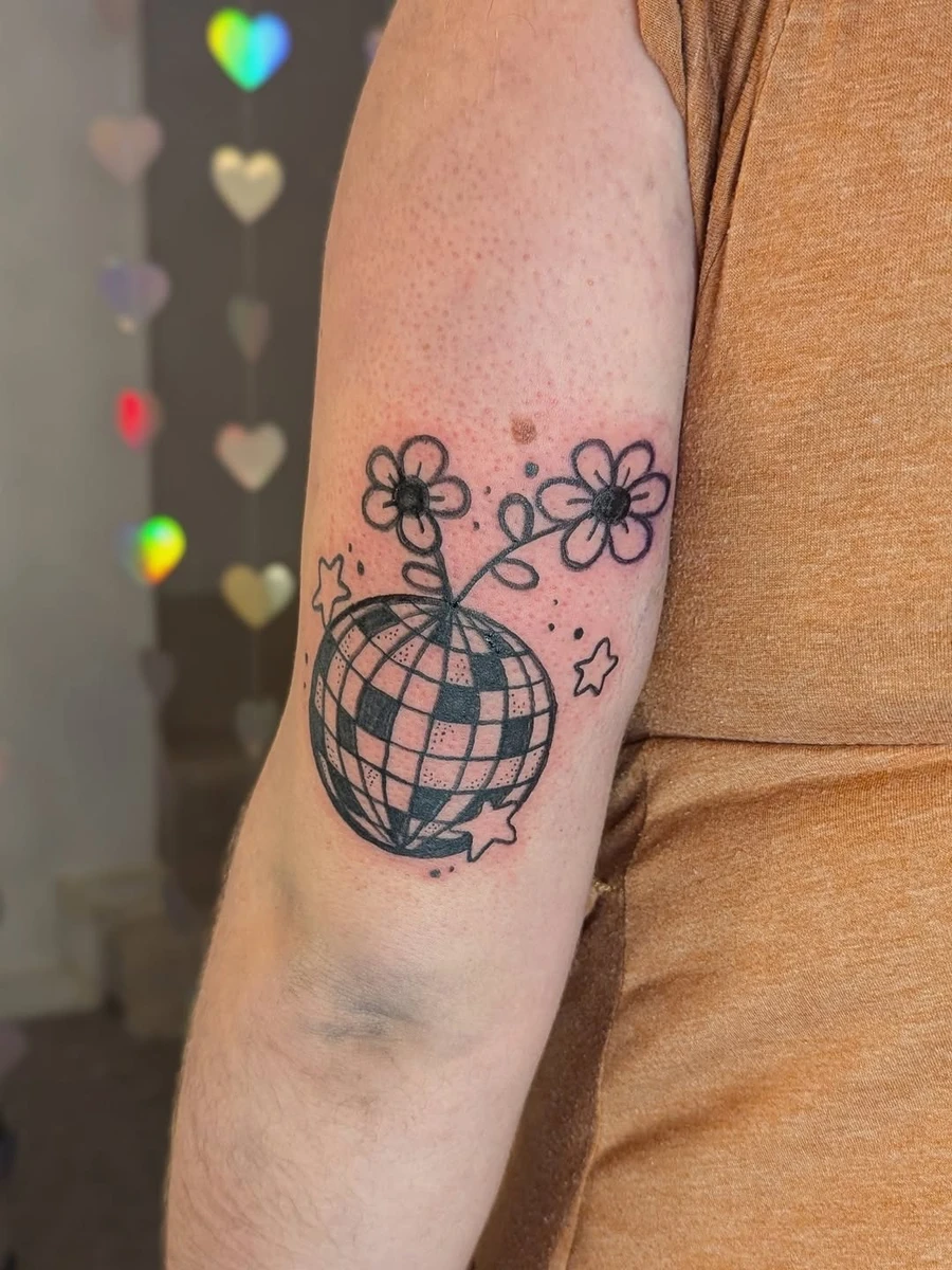 Travail de M d'Amour Tattoo