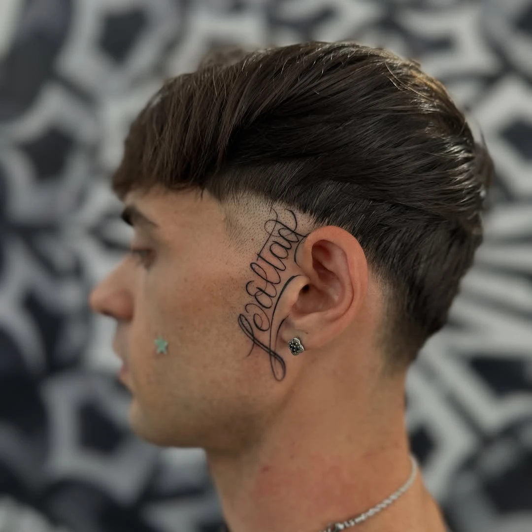 Done at @napoli_tattoo_expo — Lealtad #lettering #calligraphy