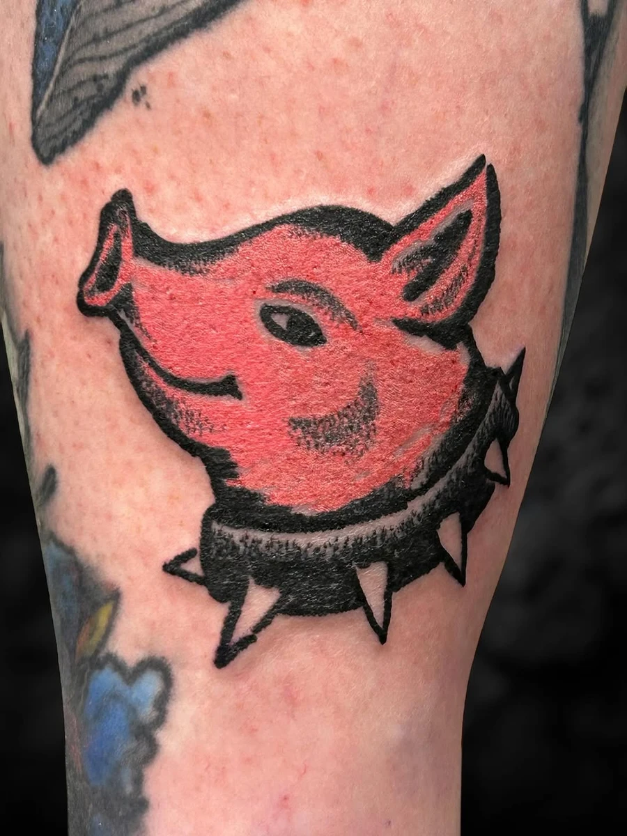 Travail de X CYR X REIMS Tattoo