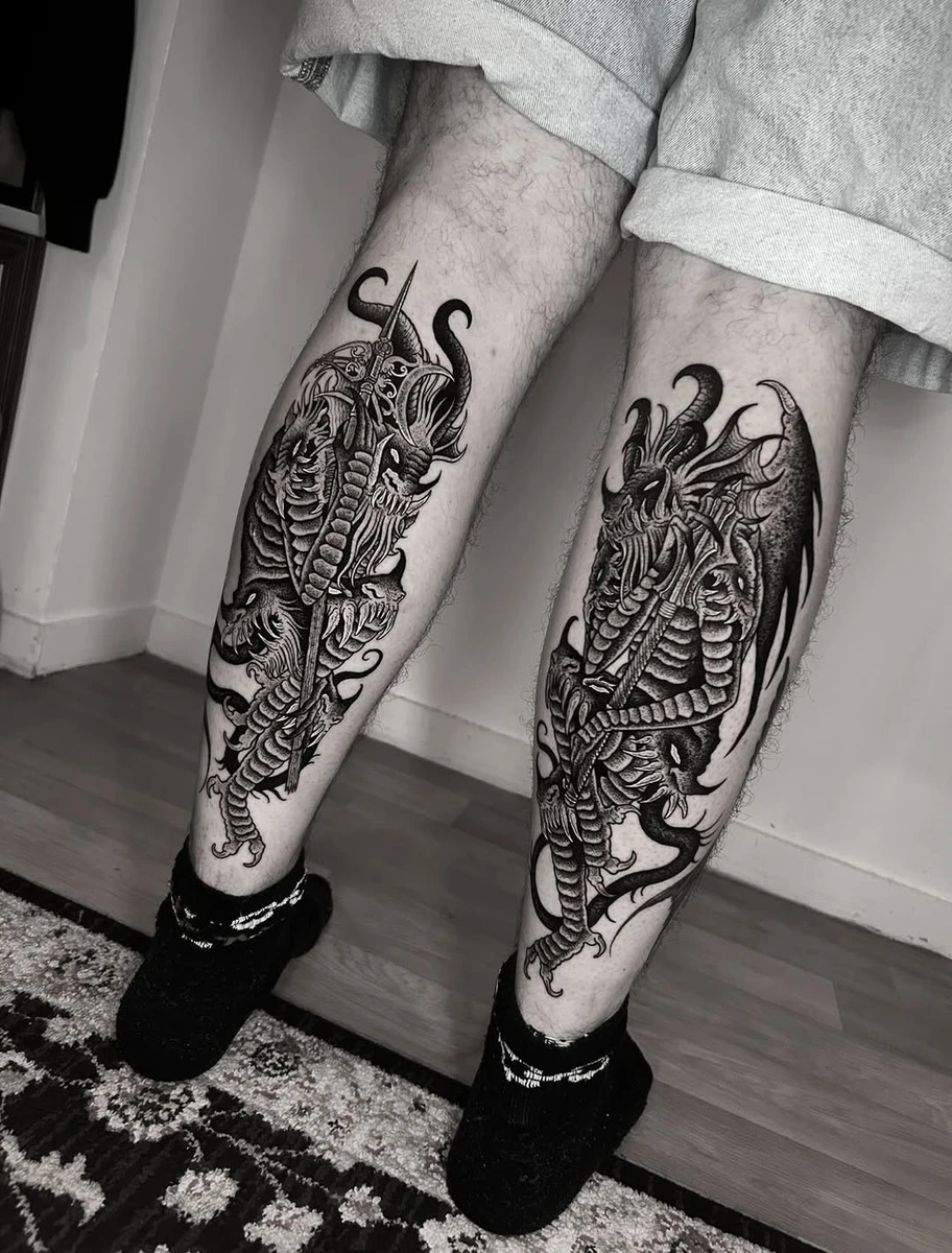 Démon — tatouage blackwork dark medieval
