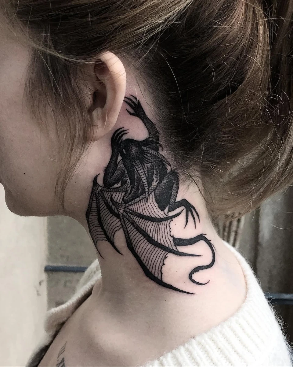 Whisperer Demon — tatouage blackwork dark medieval 8000+ likes
