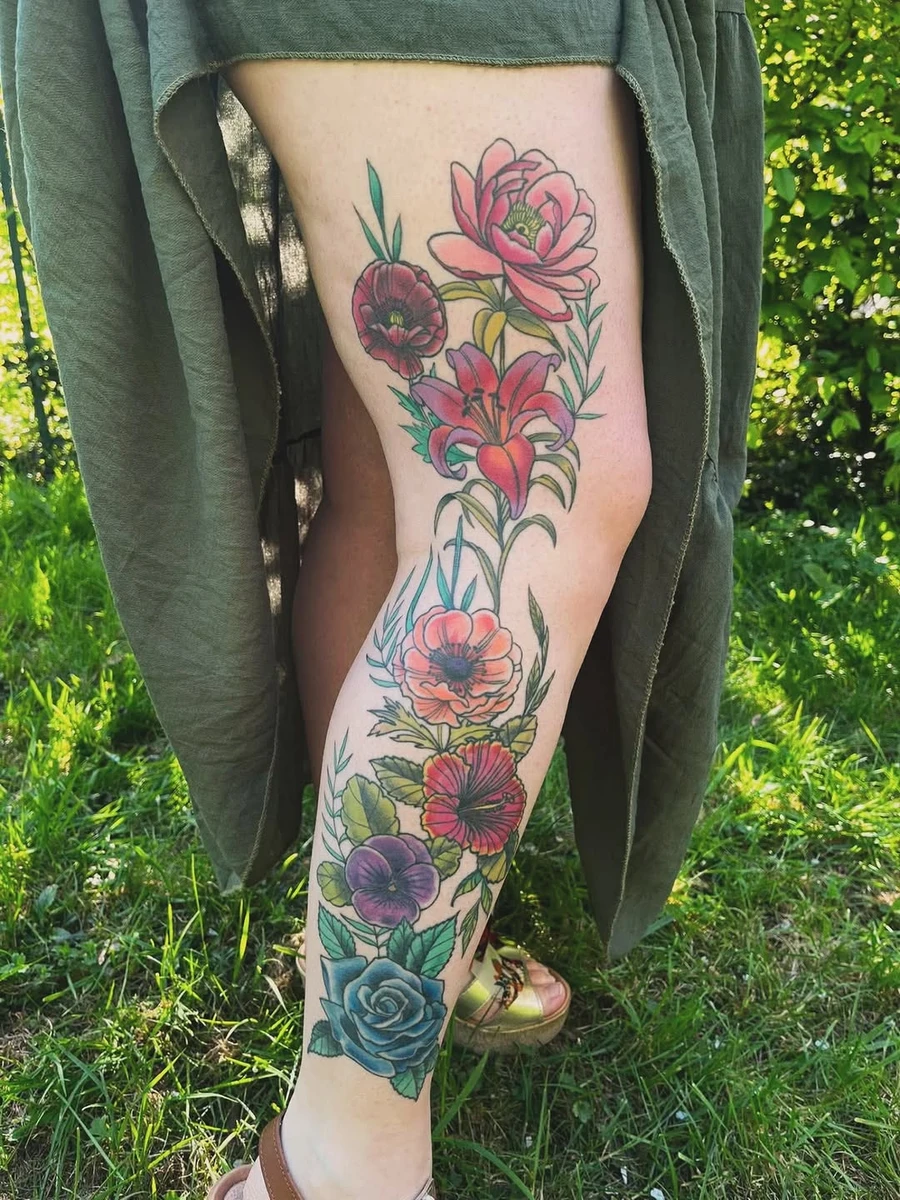 La jambe de Katy cicatrisée. Merci à elle pour cette prise de vue bien meilleure que ce que j'aurais pu faire 🙏🙏 #fleurssauvages #floral #bouquetdefleurs