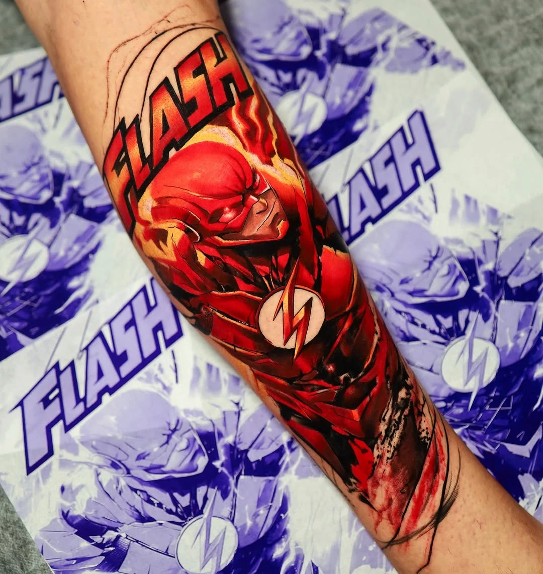 BarryAllen ⚡️ F L A S H @the.kidco 6 saatte tamamladık Sponsored by @dragontattoosupply @aitenitas_tattoo @rawpigments_turkiye @rawpigments