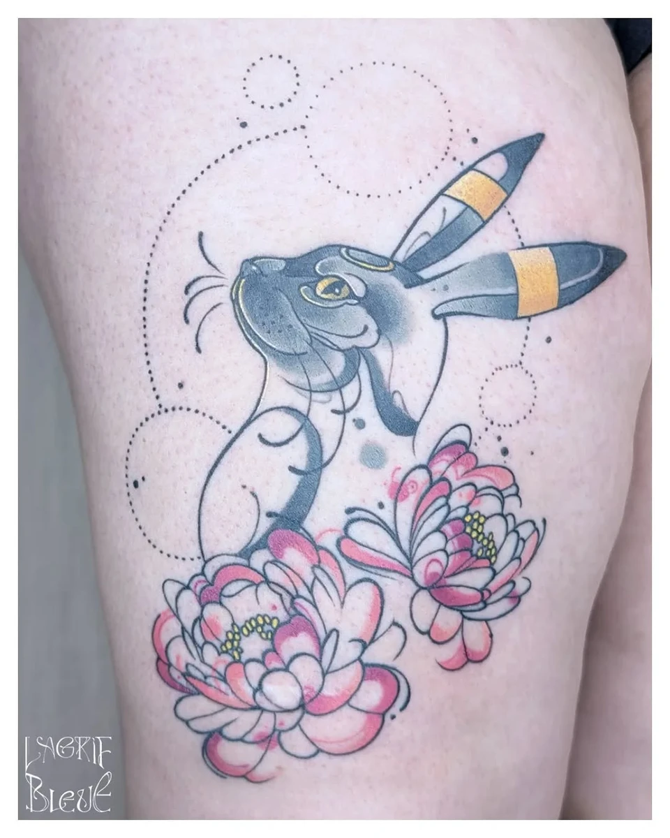 🌜🖤🐱//NOCTALI//🐱🖤🌛 - On a customisé le chat noir de Manon en version Noctali. Le tatouage est cicatrisé sur la photo😎 - J'adore les pokémons, donc n'hésitez pas à m'en demander, on peut les faire dans plein de styles différents! (réaliste, aquarelle, néotrad etc...) Dis moi en commentaire quel