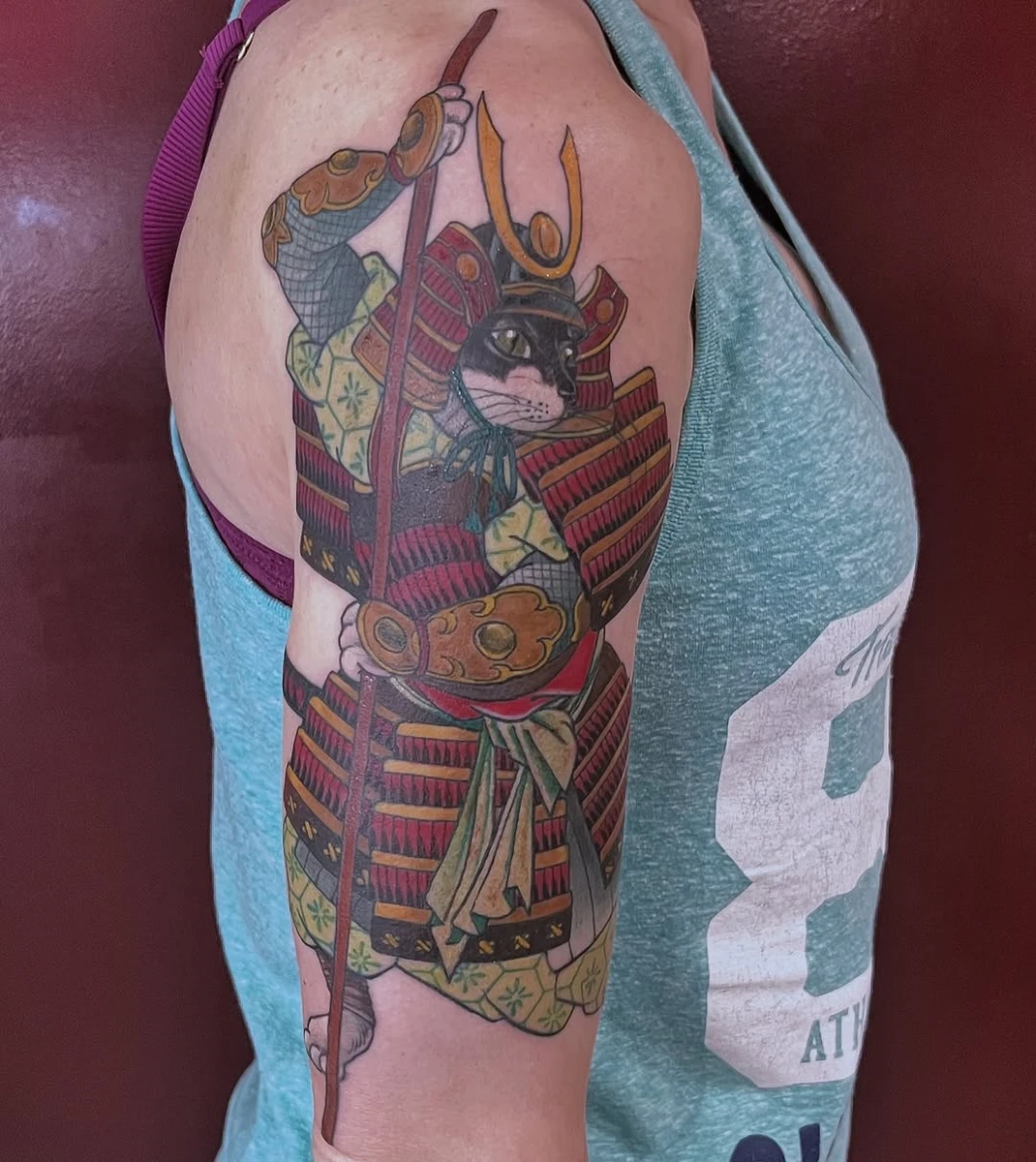 Premier tattoo pour Nathalie 💪🏻💪🏻 merci pour ta confiance et à très bientôt pour la suite