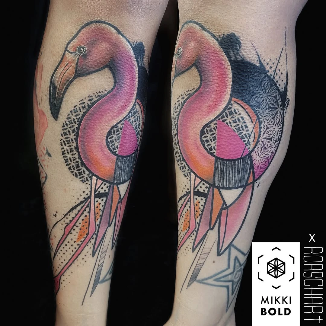 Collaboration avec @rorschart.ttt ❤️ sur l'incroyable Marta ! • Réalisé avec / Done with @vladbladirons & @piranhatattoosupplies @forgedbymeta .⁠ • Renseignements et prise de rendez-vous via le lien en bio #mikkibold #obscurumink #rouen #rouentattoo #tattoo #tatouage #vladblad #vladbladirons #vbipro