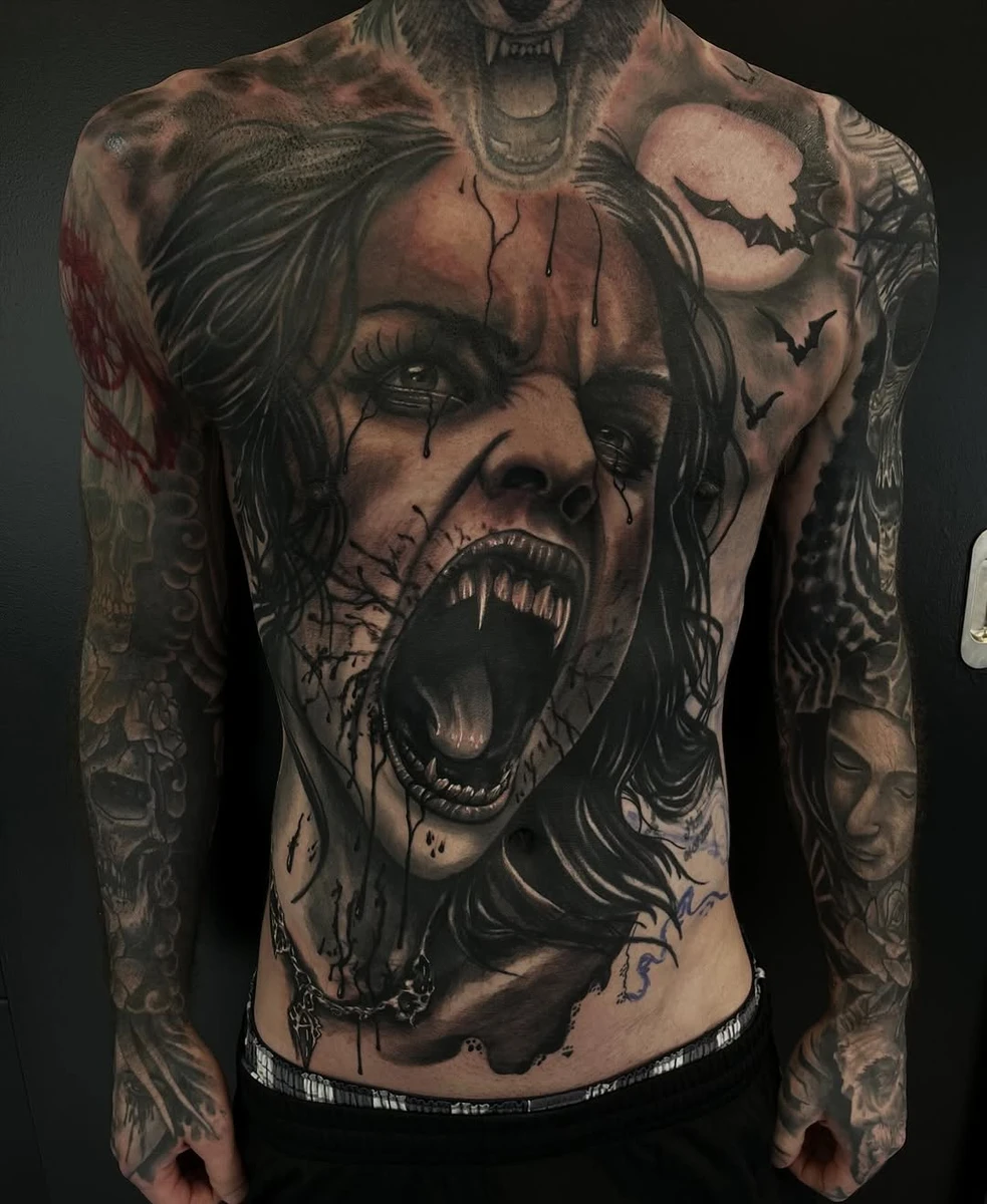 @casadeleoes #tattoo #blackandgreytattoo #realism #nantes #fabriciomellotattoo @otzi.fr @romain_ksn