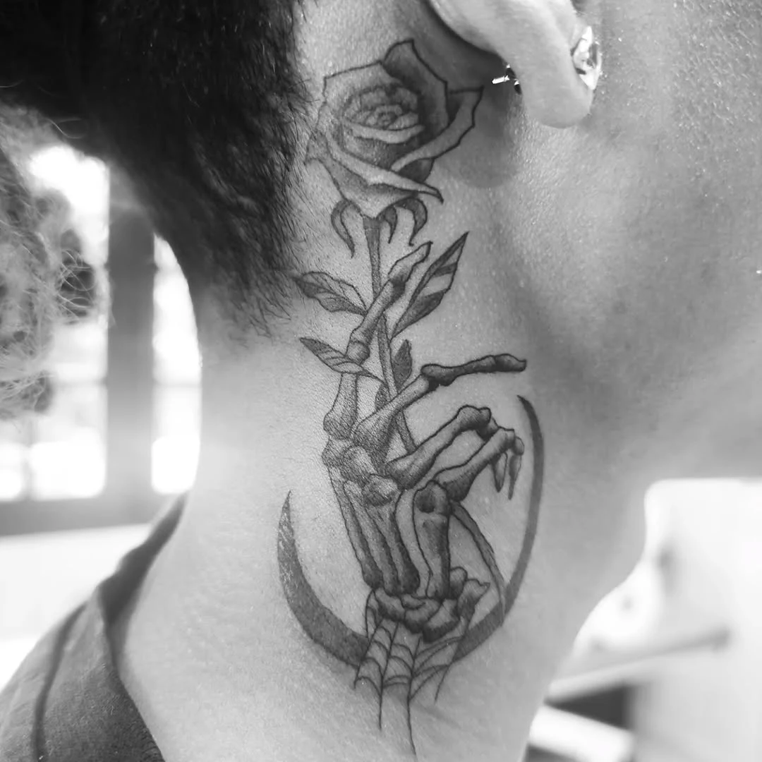 #rose #skeletonhand #moon @chickentatoo