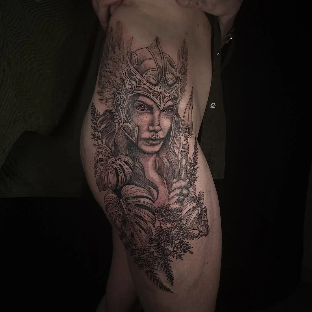 AMAZON * Merci Anaïs une fois de plus pour ta confiance pour ce projet 🙏 Création et réalisation By Ma-Ste" @le_kiks_tatouage Sponsor: @devilish_tattoo Réalisé avec : @caenjaimemapeau @emalla.official @kwadron @pantheraink @criticaltattoosupply @emalla_france * #tattoo #ink #tatouage #girl #amazon