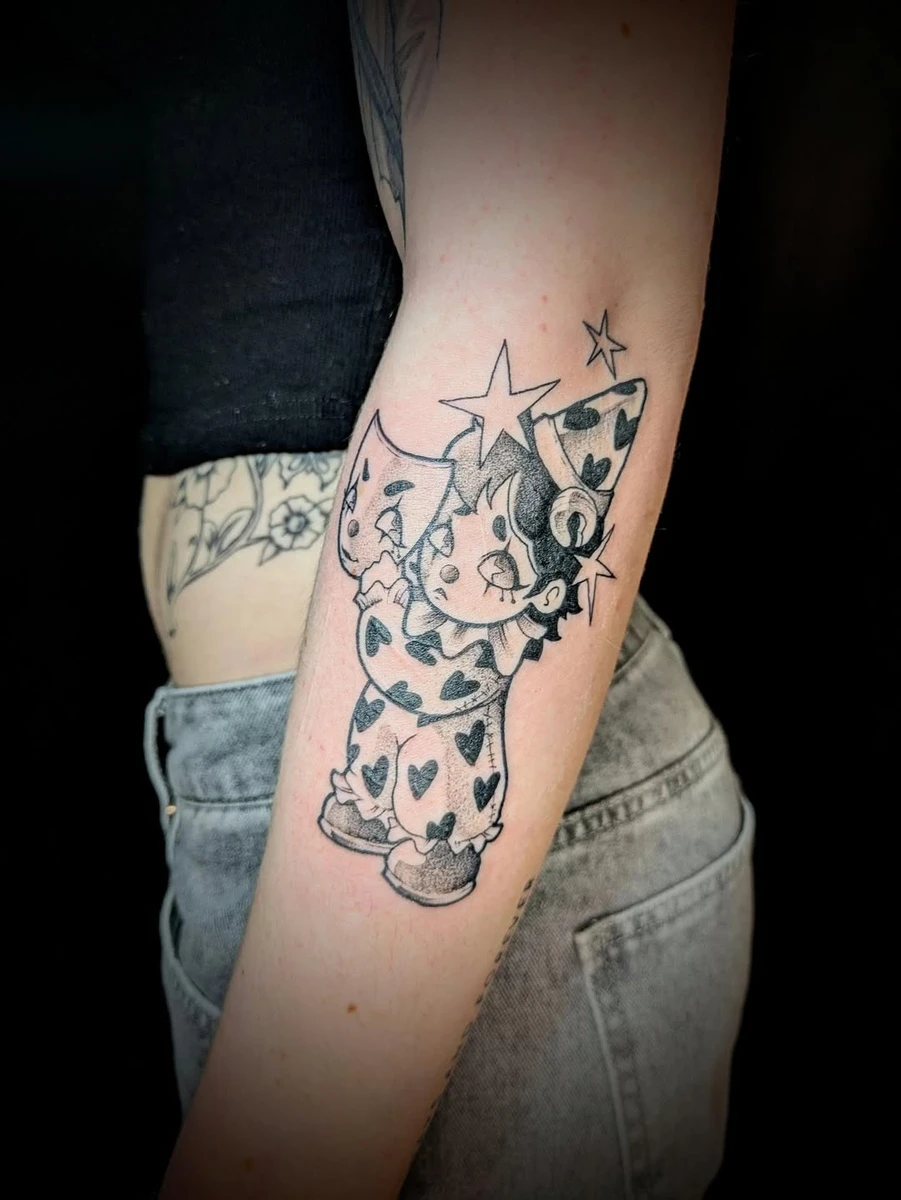 Tatouage Clown couleur mollet — degood_tattoo
