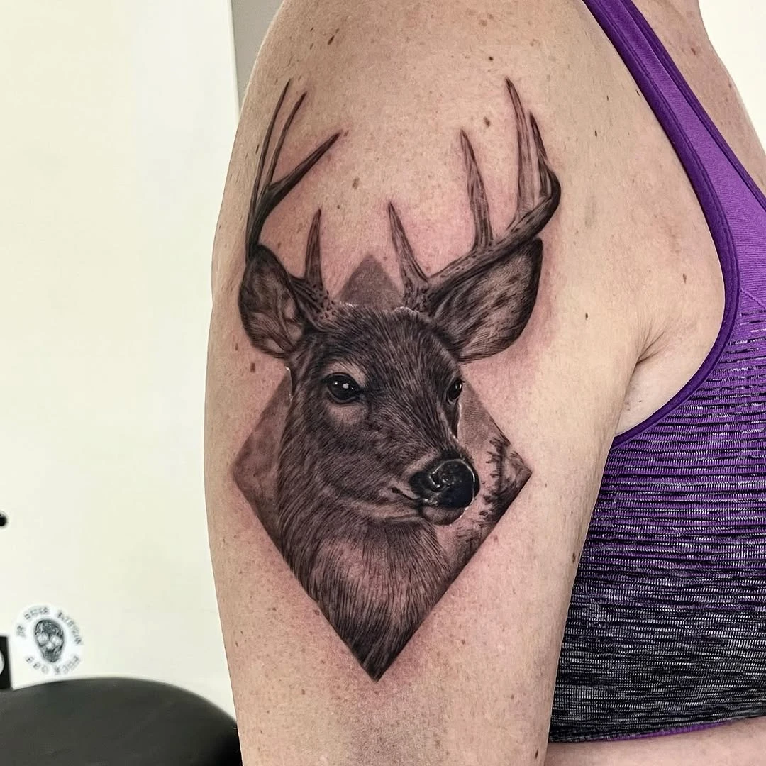 🦌#tattoo #tattoos #tatouage #paris #pinterest #cerf