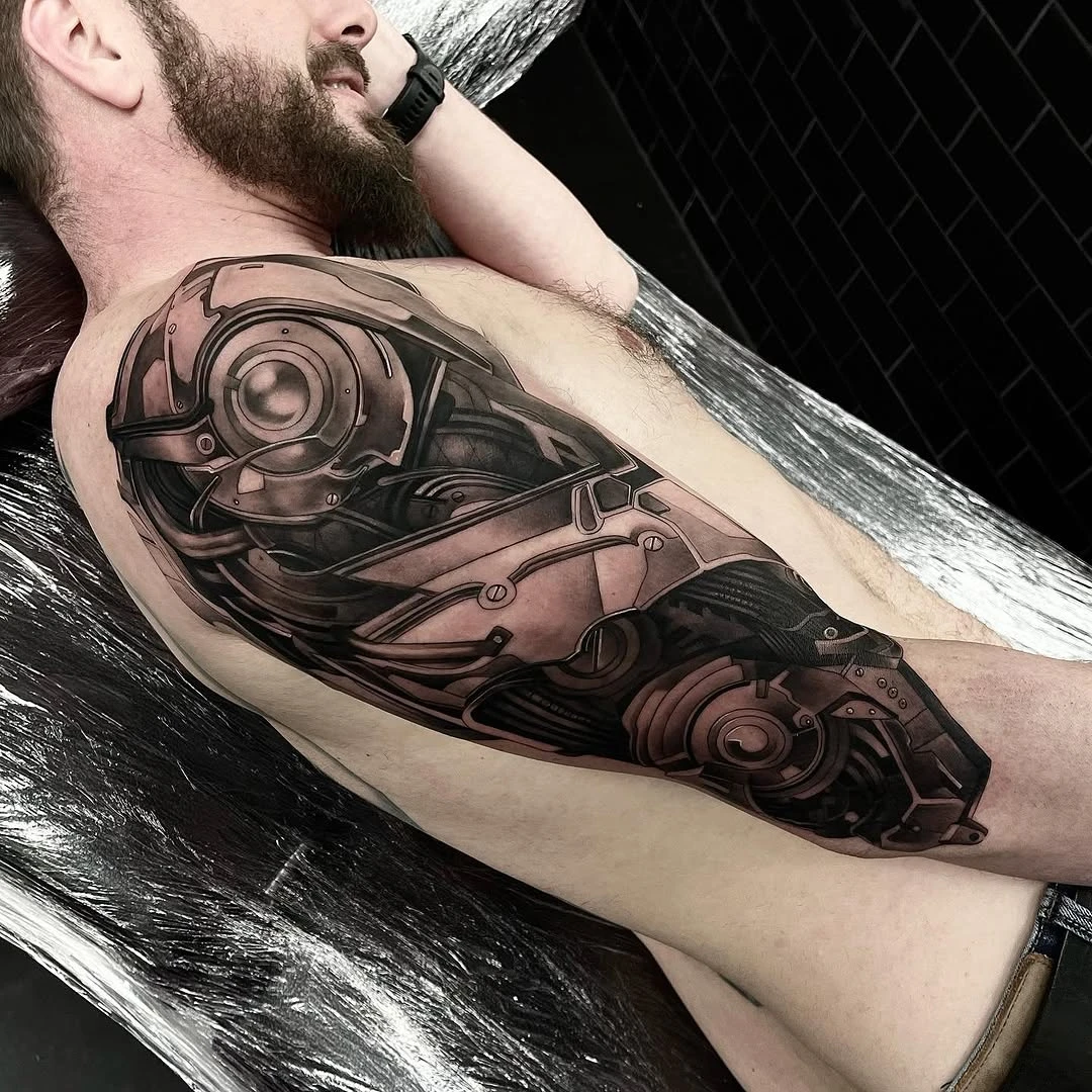⚙️🦾#tattoo #tattoos #tatouage #paris #mecanique