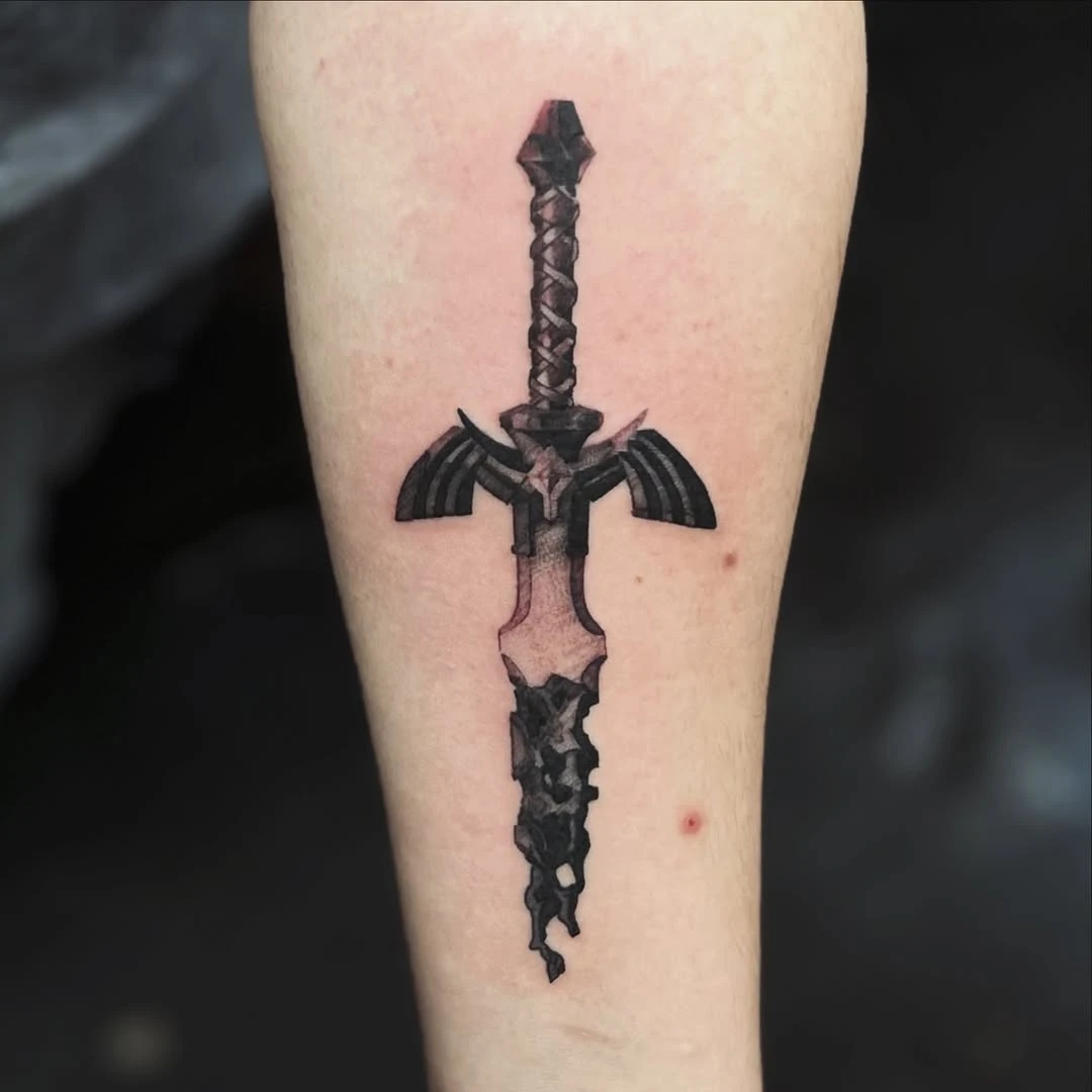 Sword of Zelda.3RL. Micro realistic tattoo . . . #zelda #zeldabreathofthewild #zeldafanart #zeldacosplay #zeldatattoo #tattoo #tatouage #tattooparis #tatouageparis #tattooinparis #neuilly #neuillysurseine🇫🇷 @bigwasp.official @bigwasp_amz @bronctattoo.official @bronc_amz