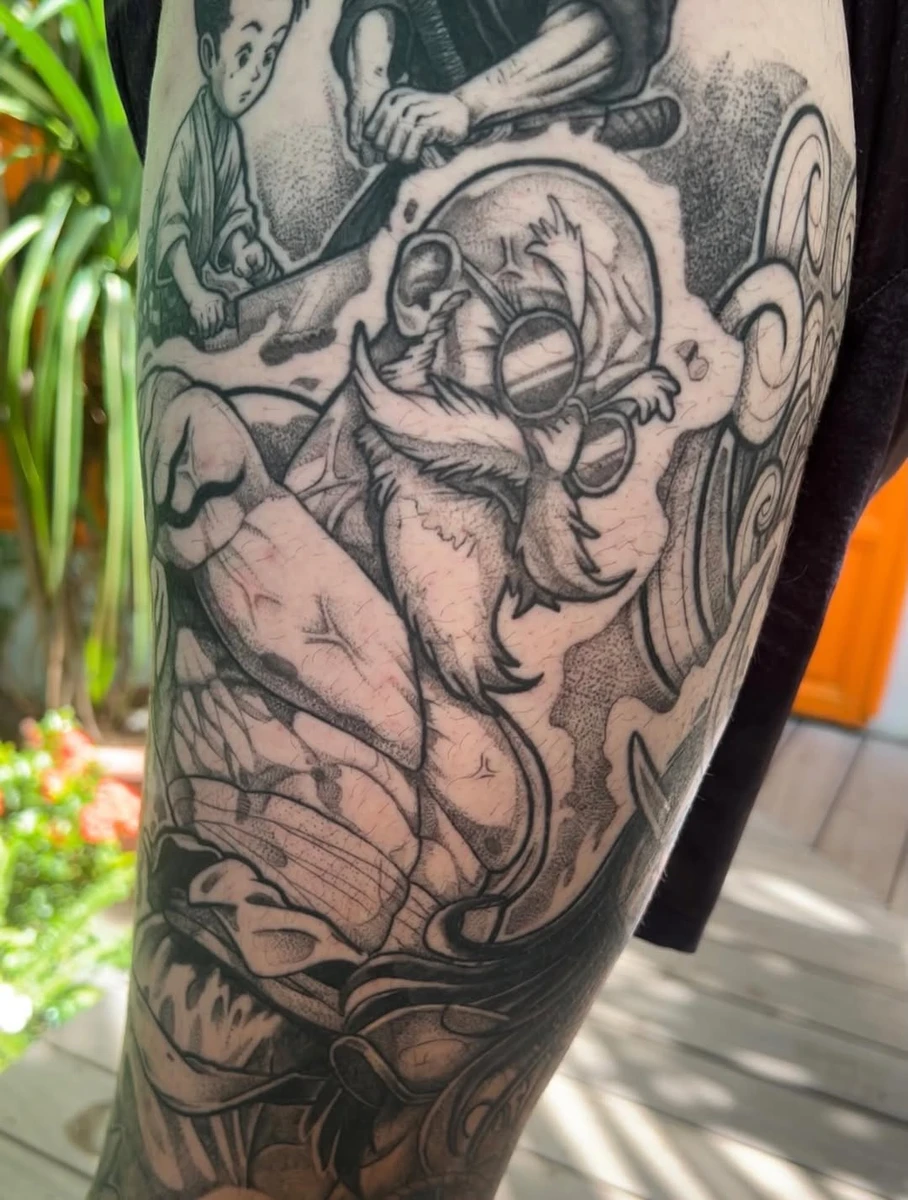 Cicatrisé / healed . No touch up needed . Le tortue géniale le plus vénère que tu croisera . La force tranquille certes mais surtout celui qui a enseigné le Kaméha à Goku. #inked #healedtattoo #dbztattoos #tatouages #974tattoo
