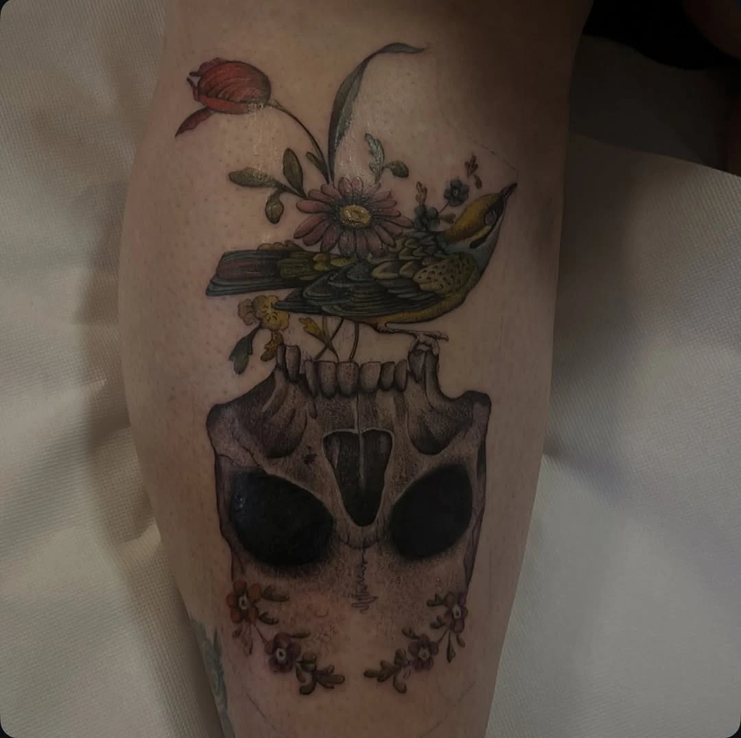 Merci Aurore d'avoir adopté ce flash. Chez @zoi.tattoo.shop.