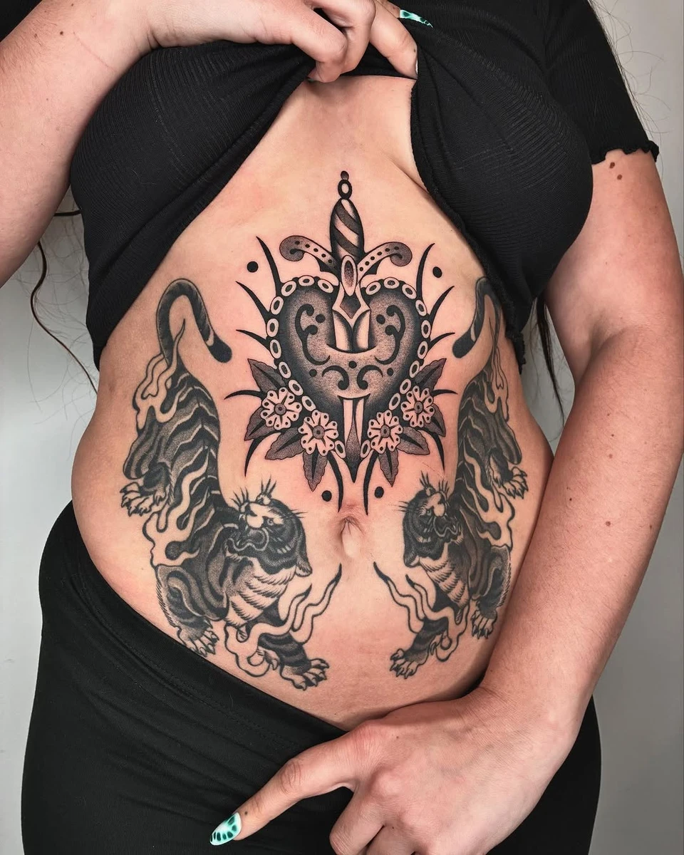 Deux tigres old school, cicatrisés depuis quelques mois. Merci Sarah.