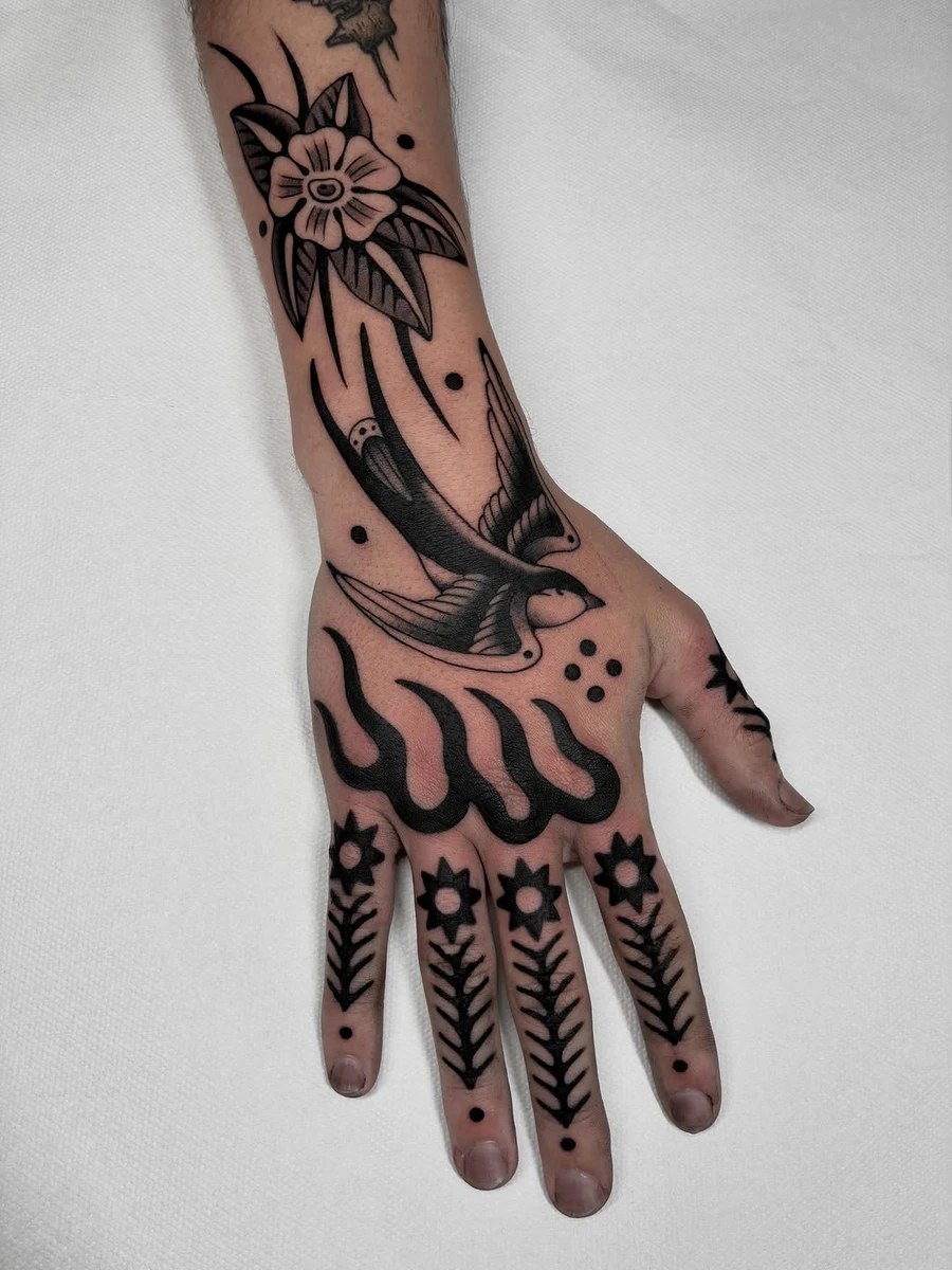 Travail de Sarah Tatoueuse Marseille