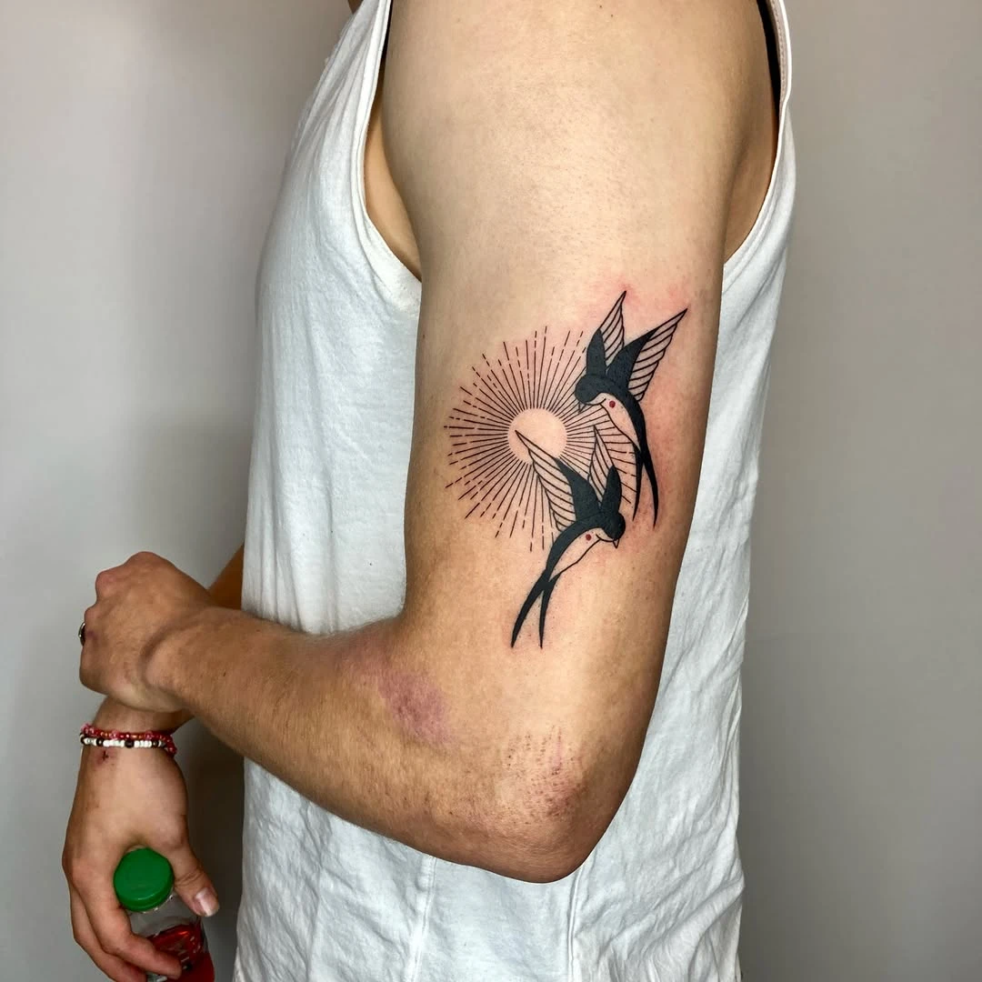 Colibri avec cœur et soleil, fine line minimaliste.