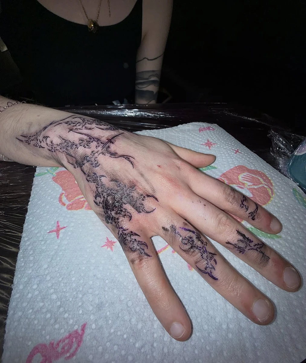 I love make tattoos <3