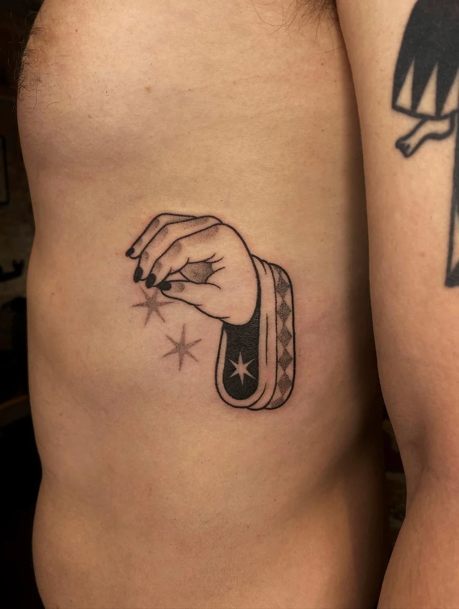 Wizard donation ✨ Handpoke tattoo réalisé.